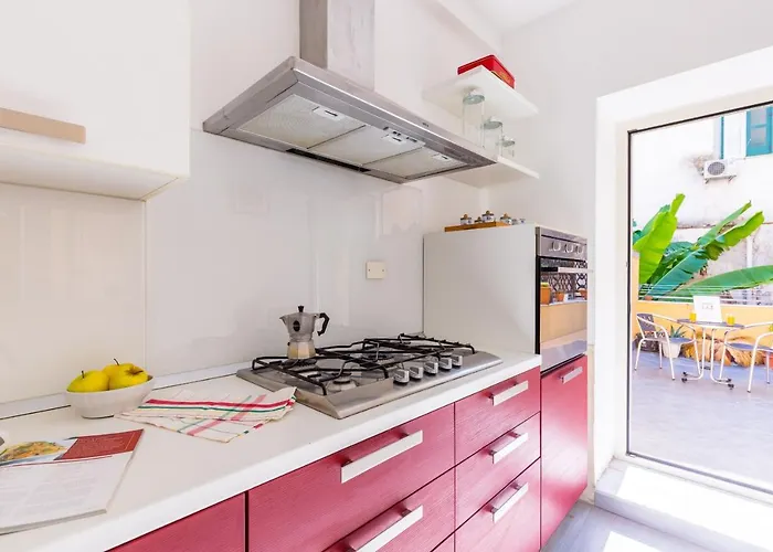 Sansevero Family Apartment By Wonderful Italy